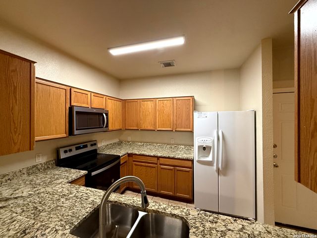 13516 Bristow Dawn, San Antonio, TX 78217