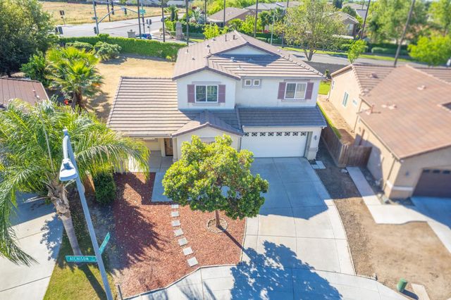 5586 E Atchison Street, Fresno, CA 93727