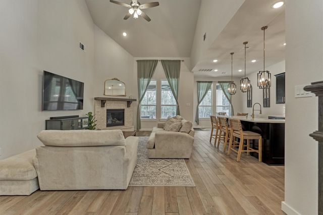 335 Samuels Link Lane, Montgomery, TX 77316