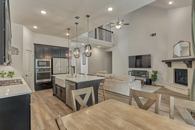 335 Samuels Link Lane, Montgomery, TX 77316