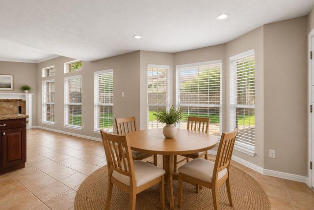 302 Le Doux Oaks, League City, TX 77573