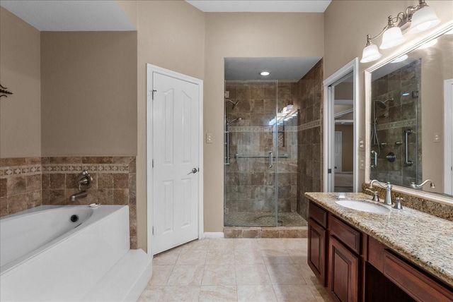 302 Le Doux Oaks, League City, TX 77573