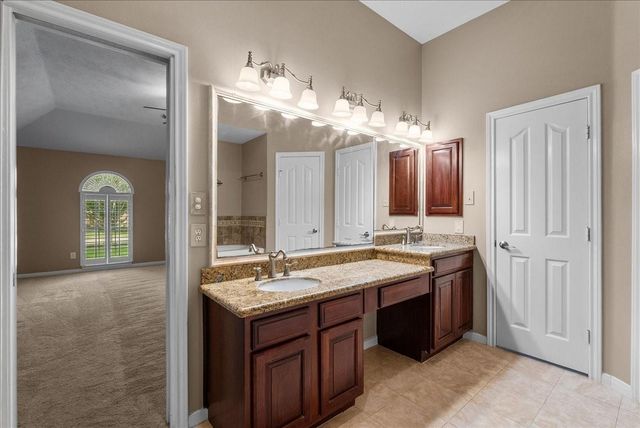 302 Le Doux Oaks, League City, TX 77573