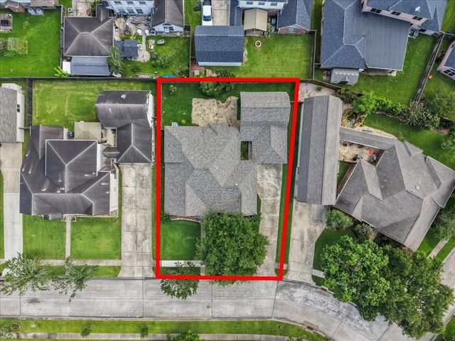302 Le Doux Oaks, League City, TX 77573