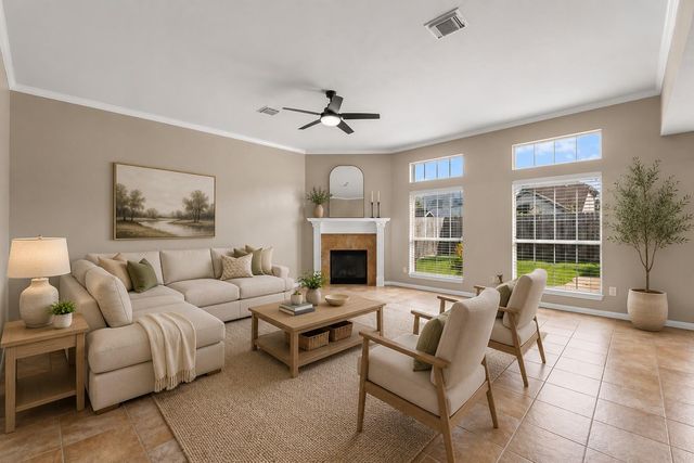 302 Le Doux Oaks, League City, TX 77573