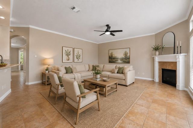 302 Le Doux Oaks, League City, TX 77573