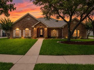 302 Le Doux Oaks, League City, TX 77573