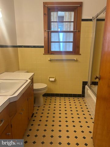 6953 SLADEK RD, New Hope, PA 18938