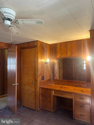 6953 SLADEK RD, New Hope, PA 18938