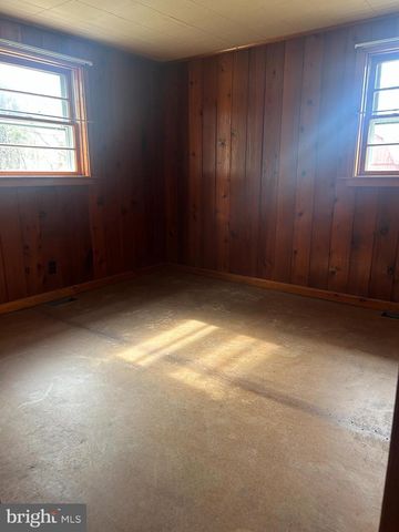 6953 SLADEK RD, New Hope, PA 18938