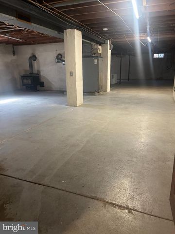 6953 SLADEK RD, New Hope, PA 18938