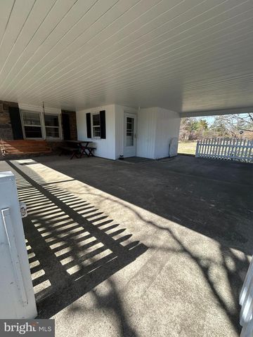 6953 SLADEK RD, New Hope, PA 18938