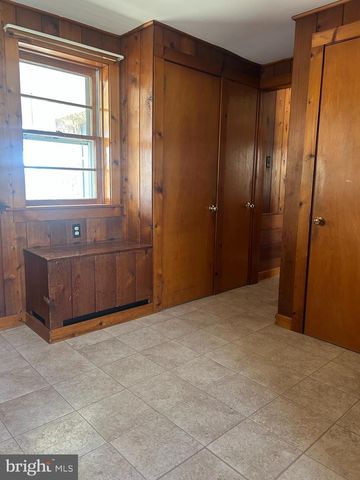 6953 SLADEK RD, New Hope, PA 18938