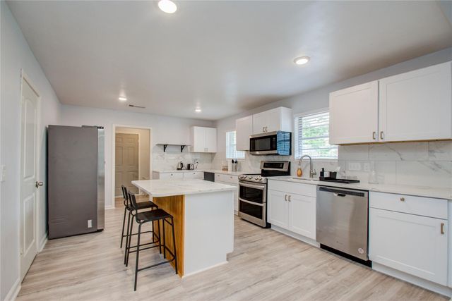 4522 Willowbend Boulevard, Houston, TX 77035