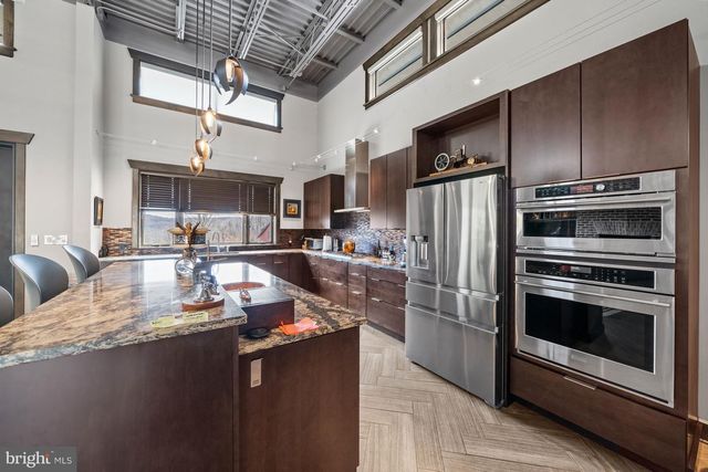 3924 THOMPSON BRIDGE RD, Wilmington, DE 19803