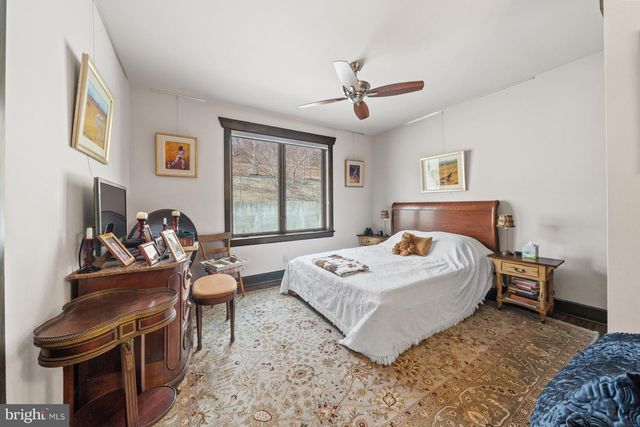 3924 THOMPSON BRIDGE RD, Wilmington, DE 19803
