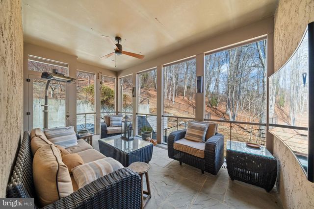 3924 THOMPSON BRIDGE RD, Wilmington, DE 19803