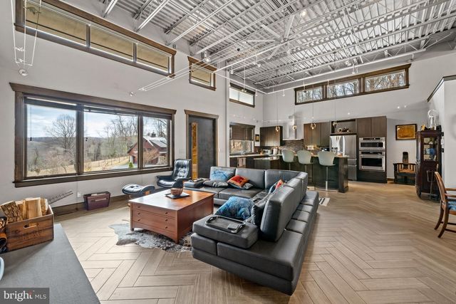 3924 THOMPSON BRIDGE RD, Wilmington, DE 19803