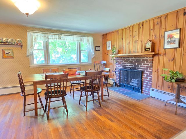 55 Pine Hill Rd, Ashland, MA 01721