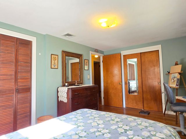 55 Pine Hill Rd, Ashland, MA 01721