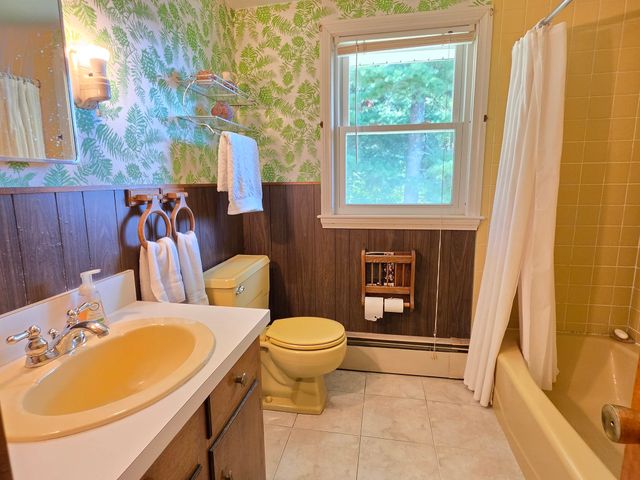 55 Pine Hill Rd, Ashland, MA 01721