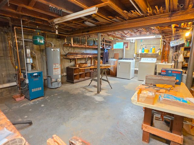 55 Pine Hill Rd, Ashland, MA 01721