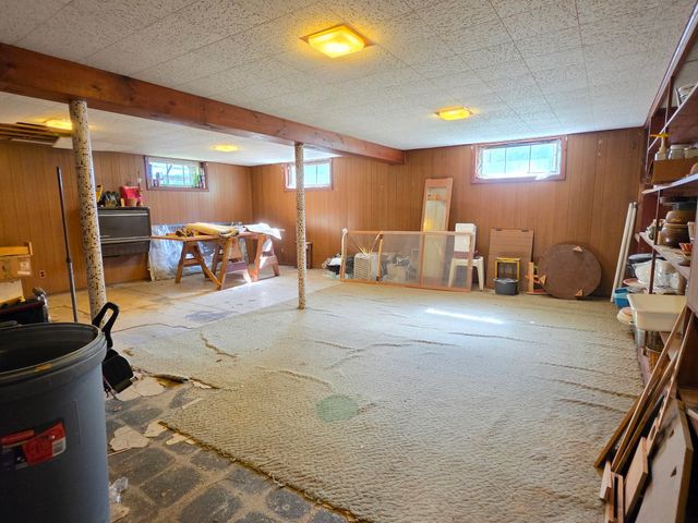 55 Pine Hill Rd, Ashland, MA 01721