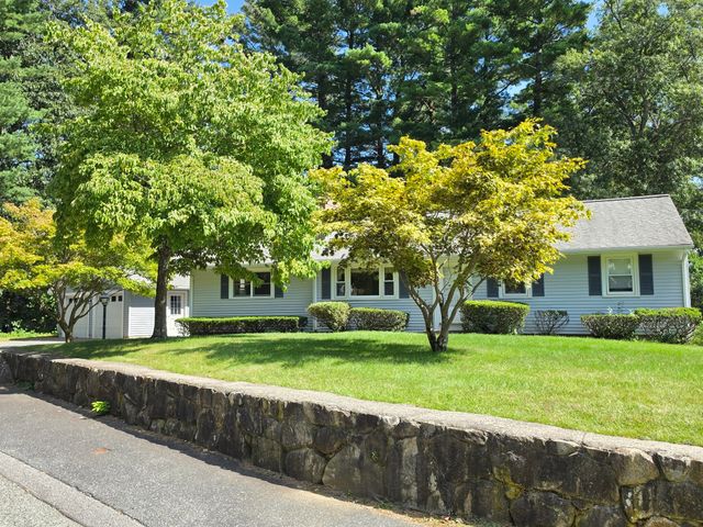 55 Pine Hill Rd, Ashland, MA 01721