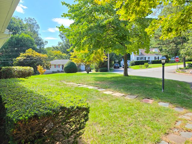 55 Pine Hill Rd, Ashland, MA 01721