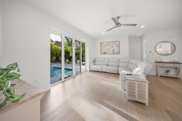 3319 S OSPREY AVENUE, Sarasota, FL 34239