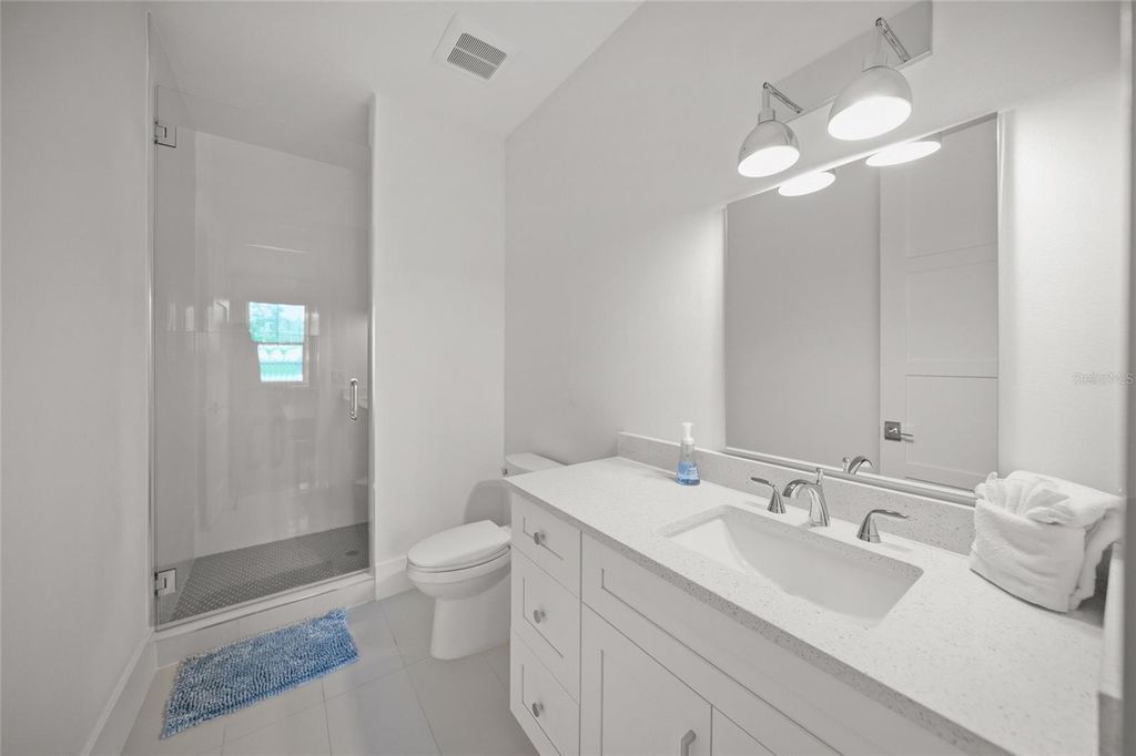 Image 29 of property listing at 3319 S OSPREY AVENUE, Sarasota, FL 34239