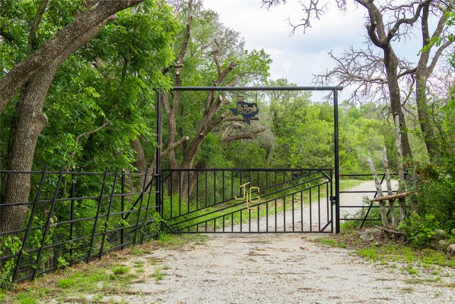 8077 County Road 292, Early, TX 76802