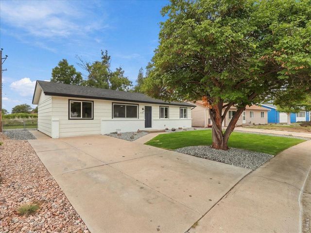 236 Ley Dr, La Salle, CO 80645