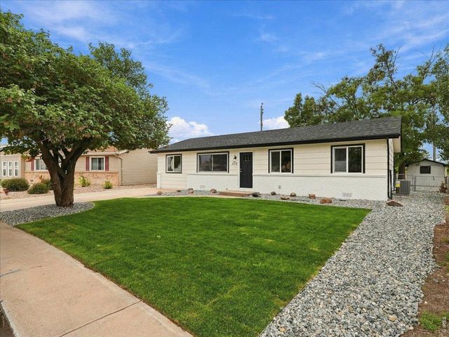236 Ley Dr, La Salle, CO 80645