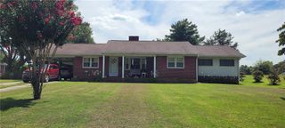 128 Fishel Road, Winston-salem, NC 27107