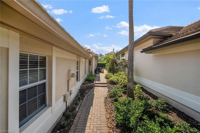 3611 Key Lime CT, Bonita Springs, FL 34134