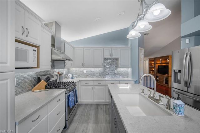 3611 Key Lime CT, Bonita Springs, FL 34134