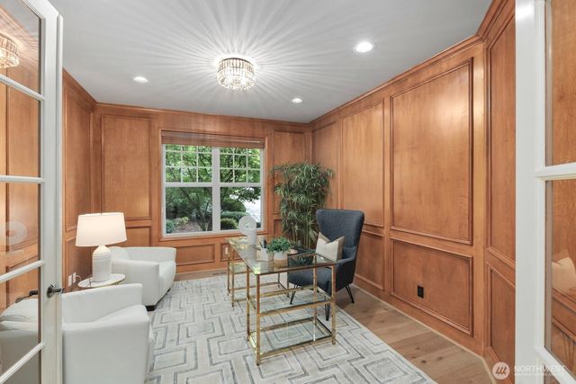 1610 8th Street W, Kirkland, WA 98033