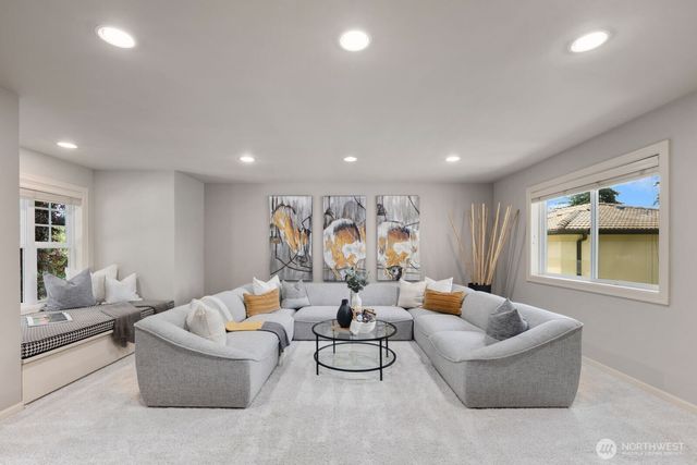 1610 8th Street W, Kirkland, WA 98033