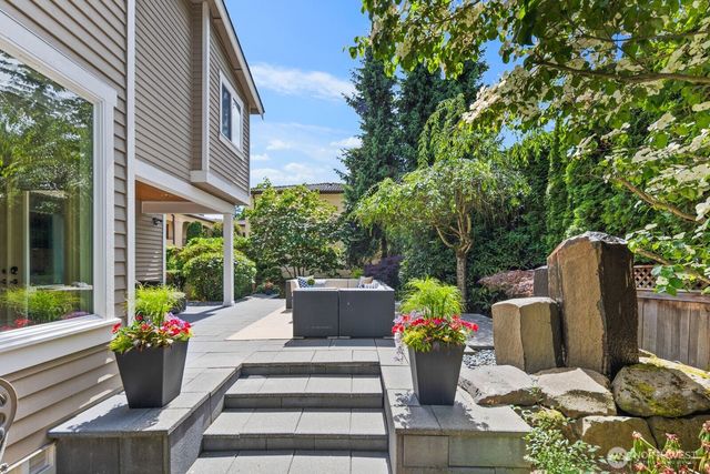 1610 8th Street W, Kirkland, WA 98033