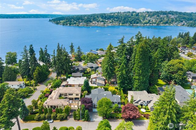1610 8th Street W, Kirkland, WA 98033