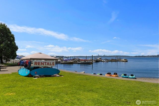 1610 8th Street W, Kirkland, WA 98033