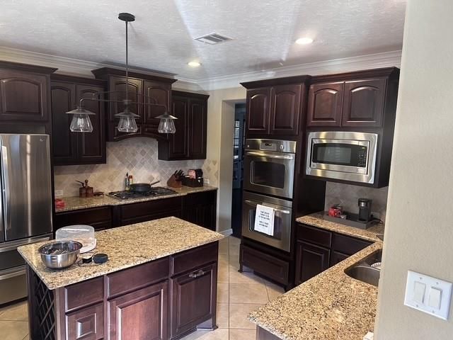 2122 Belcara View, League City, TX 77573