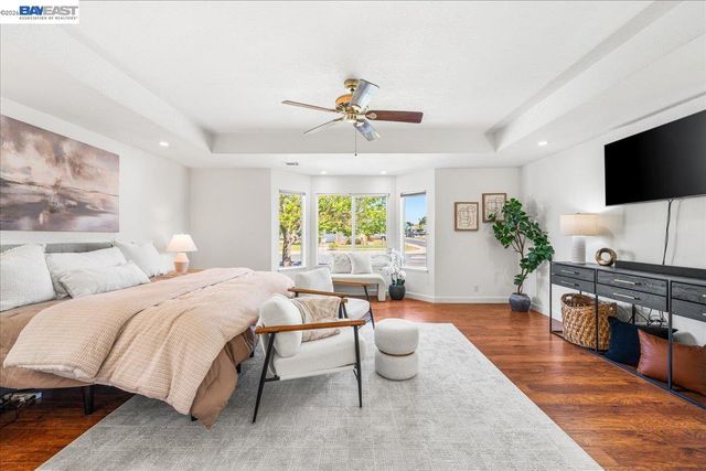 1228 Shelburne Rd, Livermore, CA 94551