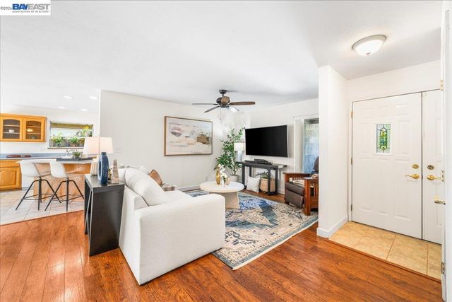 1228 Shelburne Rd, Livermore, CA 94551