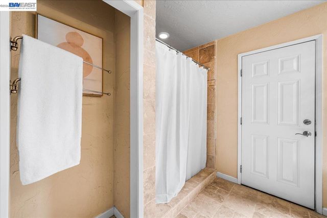 1228 Shelburne Rd, Livermore, CA 94551