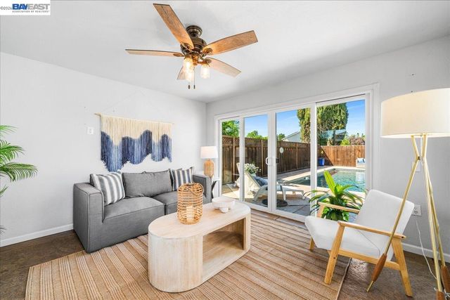 1228 Shelburne Rd, Livermore, CA 94551