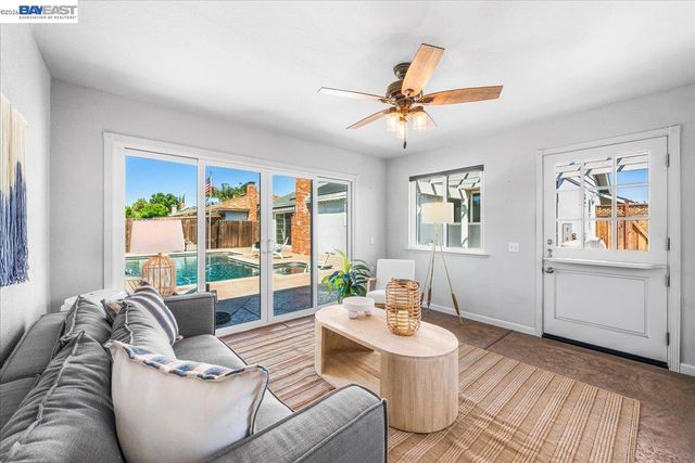 1228 Shelburne Rd, Livermore, CA 94551