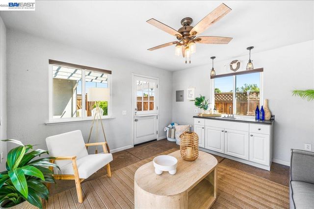 1228 Shelburne Rd, Livermore, CA 94551