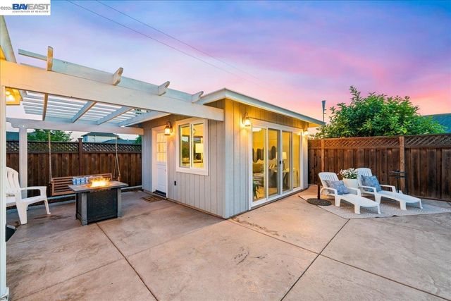 1228 Shelburne Rd, Livermore, CA 94551